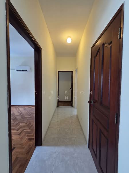 Kembangan Court, 5 Jalan Masjid, 2 Bedrooms, 893 sqft, Apartment For Rent, by Christon Kang, 500111362 - Corridor - PropertyGuru.com.sg