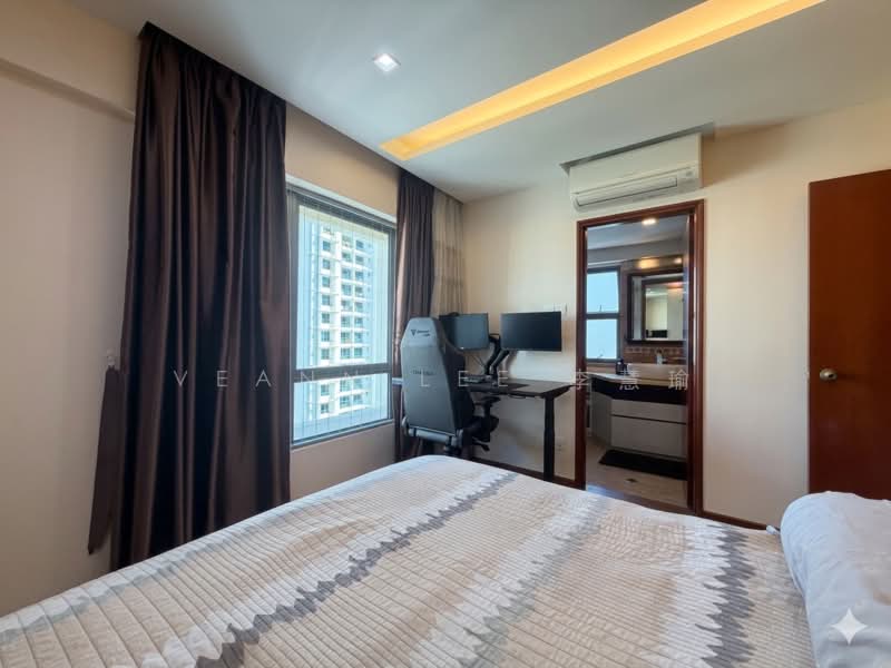 Aquarius By The Park, 1 Bedok Reservoir View, 3 Bedrooms, 1,227 sqft, Condominium For Sale, by Veann Lee 李慧瑜, 500111371 - Master Bedroom - PropertyGuru.com.sg