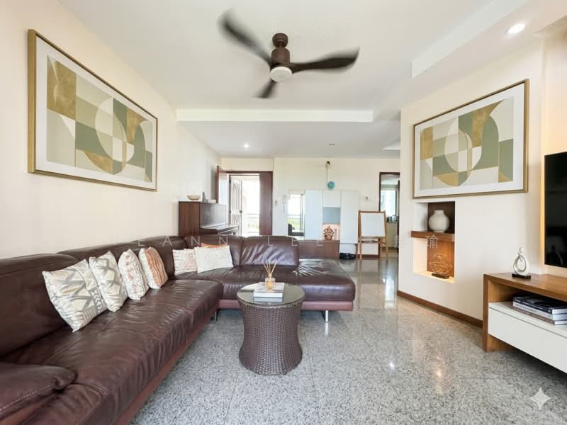 Aquarius By The Park, 1 Bedok Reservoir View, 3 Bedrooms, 1,227 sqft, Condominium For Sale, by Veann Lee 李慧瑜, 500111371 - Living Room - PropertyGuru.com.sg