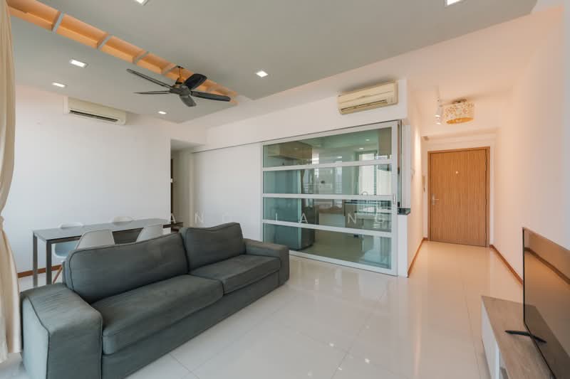 One St Michael's, 1 Saint Michael's Road, 3 Bedrooms, 1,184 sqft, Condominium For Sale, by Angela Ng, 500111381 - Living Room - PropertyGuru.com.sg