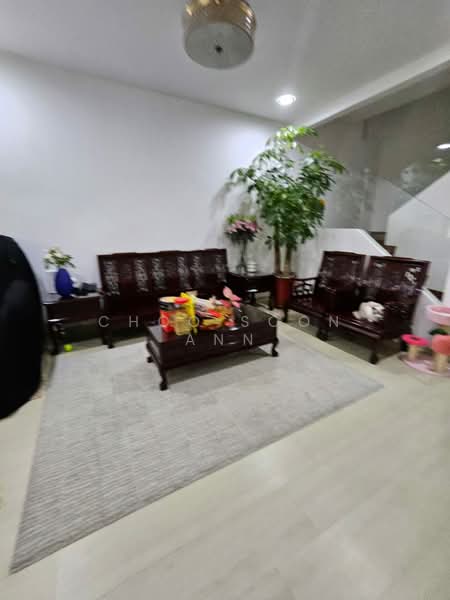 D15 Terrace House in Katong. Closing soon, Tembeling / Joo Chiat / Onan, 4 Bedrooms, 2,500 sqft, Terraced House For Sale, by Choo Soon Ann, 500111405 - Living Room - PropertyGuru.com.sg