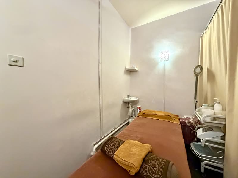 Hong Lim Complex, 531 Upper Cross Street, 614 sqft, Other Retail For Rent, by Esther Cai, 500111410 - Interior - CommercialGuru.com.sg