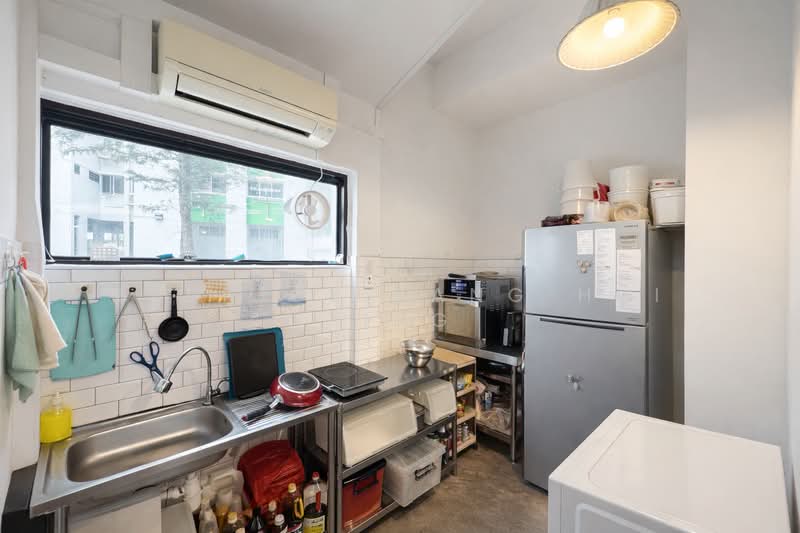 Hougang Avenue 8, Hougang Avenue 8, 600 sqft, Shop / Shophouse For Rent, by Bernice Kang Hui Ting, 500111411 - Kitchen - CommercialGuru.com.sg