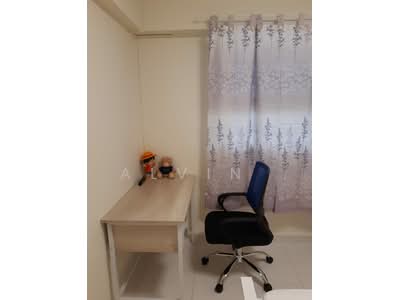 For Rent - 102 Jurong East Street 13