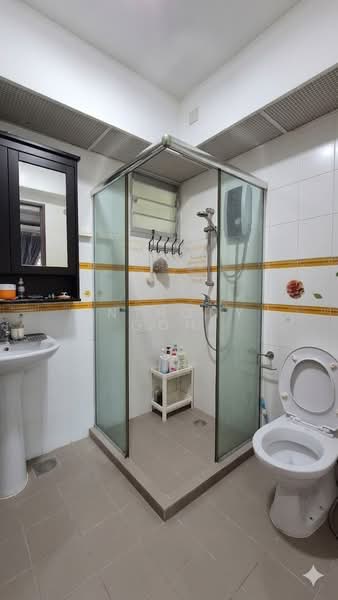 23 Ghim Moh Link, 23 Ghim Moh Link, 3 Bedrooms, 1,000 sqft, HDB Flat For Sale, by Anthony Goh, 500111424 - Bathroom - PropertyGuru.com.sg