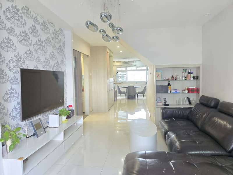 710 Pasir Ris Street 72, 710 Pasir Ris Street 72, 4 Bedrooms, 1,647 sqft, HDB Flat For Sale, by Jassmin Lee, 500111436 - Living Room - PropertyGuru.com.sg