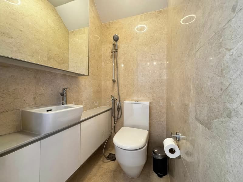 Mon Jervois, 45 Jervois Road, 3 Bedrooms, 1,475 sqft, Condominium For Rent, by Clement Tan, 500111443 - Powder Room  - PropertyGuru.com.sg