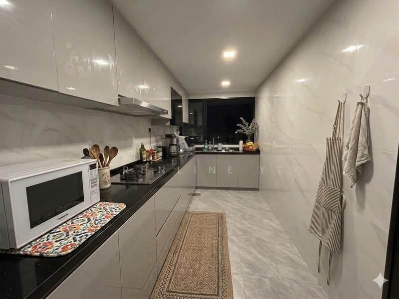 Jalan Pelatok, Jalan Pelatok, 5 Bedrooms, 4,350 sqft, Terraced House For Sale, by Carenline Yeo, 500111447 - Kitchen - PropertyGuru.com.sg