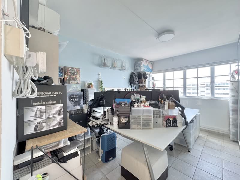 439 Ang Mo Kio Avenue 10, 439 Ang Mo Kio Avenue 10, 3 Bedrooms, 1,281 sqft, HDB Flat For Sale, by Lilian Huang 黄丽莲, 500111460 - Common bedroom 1 - PropertyGuru.com.sg