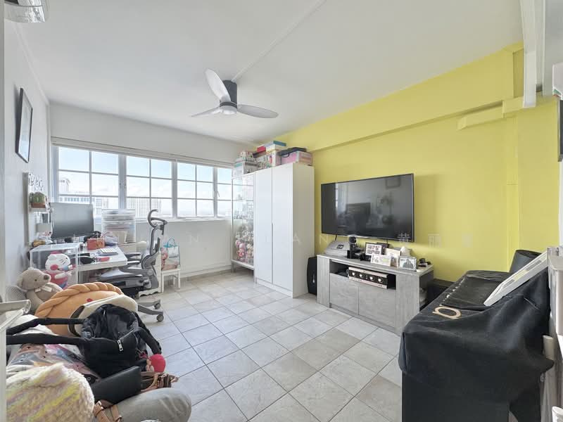 439 Ang Mo Kio Avenue 10, 439 Ang Mo Kio Avenue 10, 3 Bedrooms, 1,281 sqft, HDB Flat For Sale, by Lilian Huang 黄丽莲, 500111460 - Common Bedroom 2 - PropertyGuru.com.sg