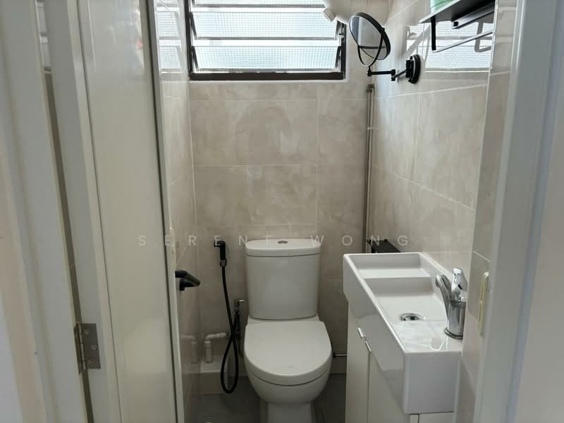 128 Bukit Merah View, 128 Bukit Merah View, 2 Bedrooms, 721 sqft, HDB Flat For Sale, by Serene Wong, 500111461 - Bathroom - PropertyGuru.com.sg
