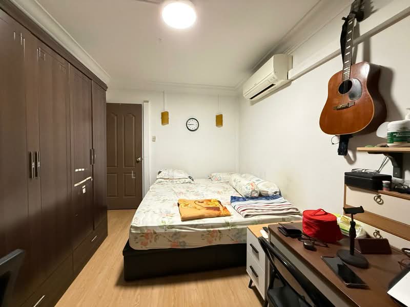 542 Bedok North Street 3, 542 Bedok North Street 3, 3 Bedrooms, 1,001 sqft, HDB Flat For Sale, by Lynn Loh, 500111463 - Bedroom - PropertyGuru.com.sg