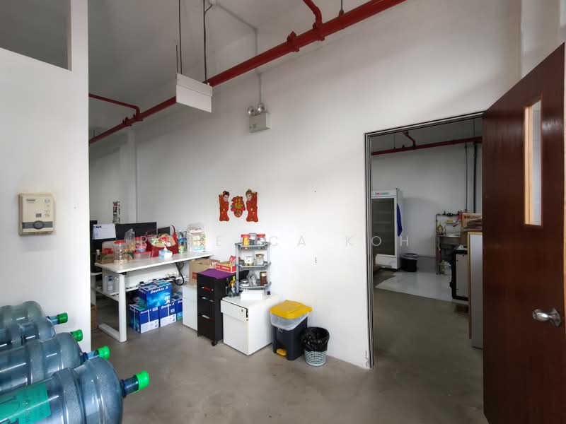 Fitted Units Right Next To Commonwealth MRT, , 1,974 sqft, Light Industrial (B1) For Rent, by Rebecca Koh, 500111465 - Interior - CommercialGuru.com.sg