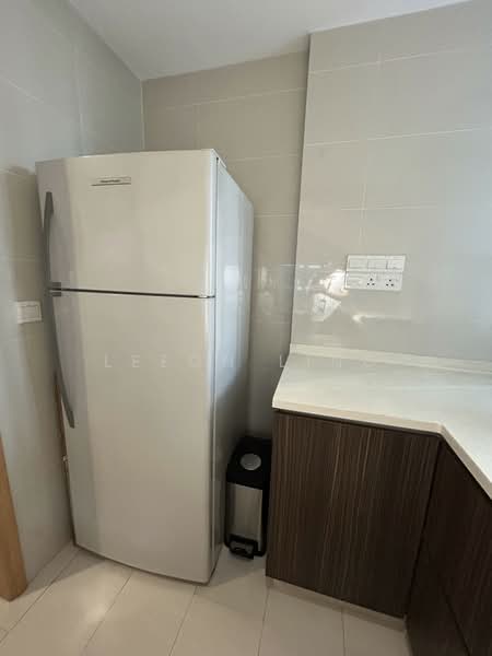 La Fiesta, Sengkang Square, 2 Bedrooms, 732 sqft, Condominium For Rent, by Leeon Ling, 500111476 - Kitchen - PropertyGuru.com.sg