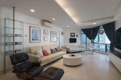 For Sale - SUPER CHEAP! FREEHOLD! WALK TO HUME MRT! 3 BED PLUS FAMILY!