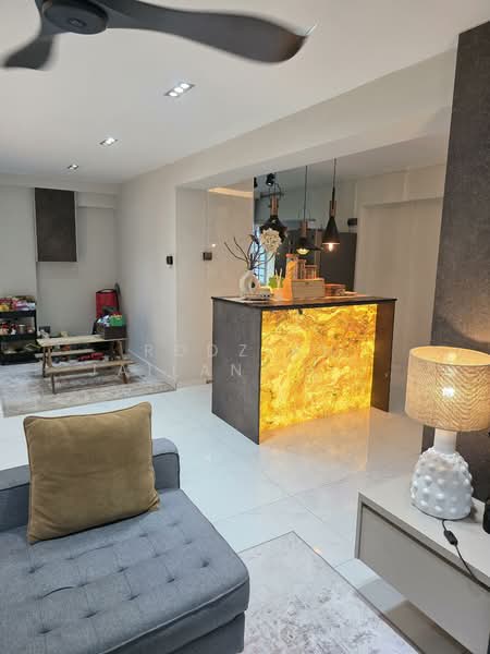 762 Woodlands Avenue 6, 762 Woodlands Avenue 6, 3 Bedrooms, 1,313 sqft, HDB Flat For Sale, by Rodziah Jailani (Rozie), 500111529 - Living Room - PropertyGuru.com.sg