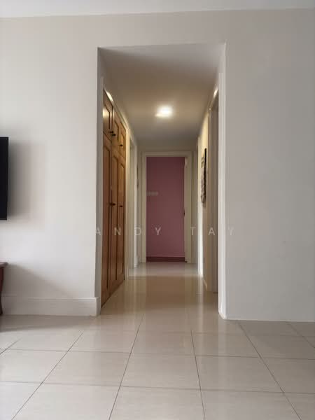 Parkview Apartments, 1 Bukit Batok Street 25, 3 Bedrooms, 1,119 sqft, Apartment For Sale, by Candy Tay, 500111533 - Corridor - PropertyGuru.com.sg