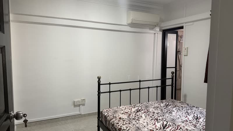 303 Ang Mo Kio Avenue 1, 303 Ang Mo Kio Avenue 1, 3 Bedrooms, 1,044 sqft, HDB Flat For Rent, by Jane Tip, 500111543 - Bedroom - PropertyGuru.com.sg