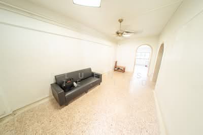 For Sale - 211 Ang Mo Kio Avenue 3