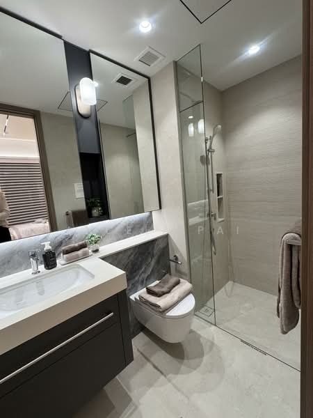 Vela Bay, Bayshore Road, 5 Bedrooms, 1,582 sqft, Condominium For Sale, by Angela Pai, 500111563 - Bathroom - PropertyGuru.com.sg