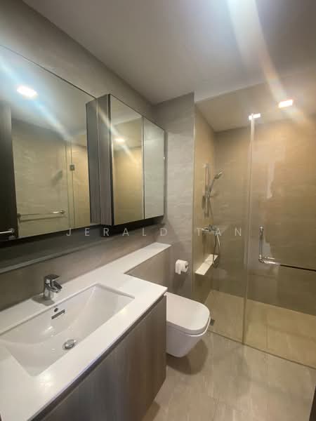The Clement Canopy, 18 Clementi Avenue 1, 2 Bedrooms, 710 sqft, Condominium For Sale, by Jerald Tan, 500111564 - Bathroom - PropertyGuru.com.sg