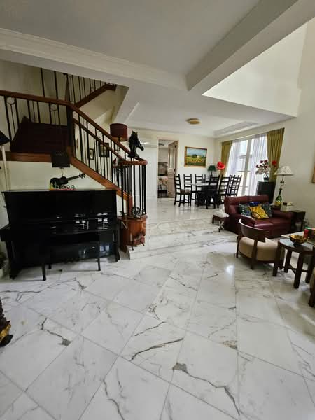 Holland Grove, Holland Grove View, 4 Bedrooms, 3,000 sqft, Semi-Detached House For Sale, by Heng Kok Liang, 500111576 - Living Room - PropertyGuru.com.sg