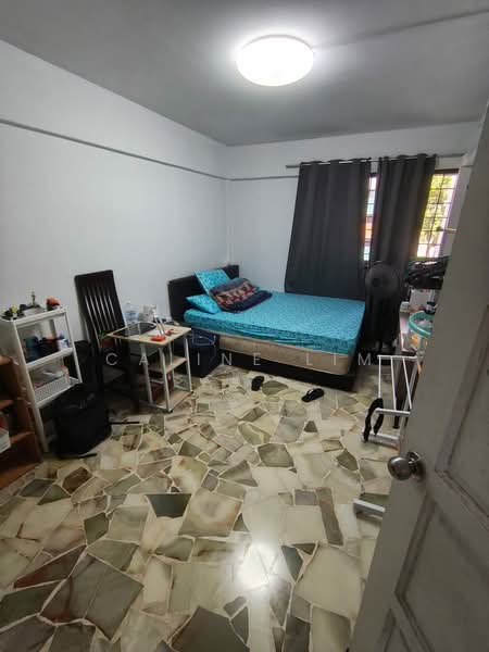 For Rent - 709 Hougang Avenue 2