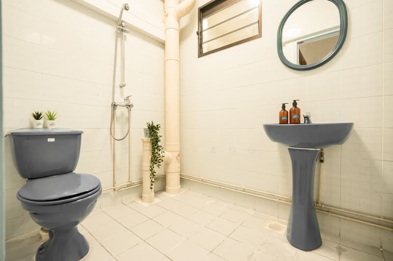 528 Woodlands Drive 14, 528 Woodlands Drive 14, 3 Bedrooms, 1,140 sqft, HDB Flat For Sale, by Eve Tang, 500111588 - Bathroom - PropertyGuru.com.sg
