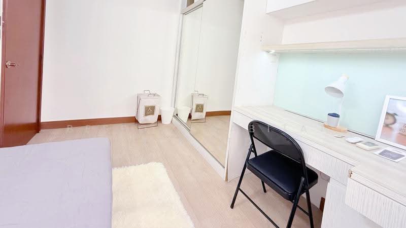 Parc Vista, 450 Corporation Road, Boon Lay / Jurong / Tuas, Room Rental, 100 sqft, Condominium For Rent, by Bespoke Habitat Pte Ltd, 500111596 - 04-03 CR5 - PropertyGuru.com.sg