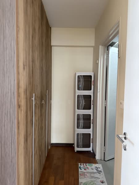 310B Punggol Walk, 310B Punggol Walk, 2 Bedrooms, 721 sqft, HDB Flat For Sale, by James Lee, 500111612 - Corridor - PropertyGuru.com.sg