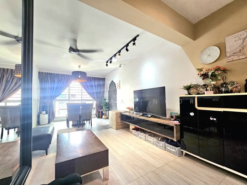 612D Punggol Drive, 612D Punggol Drive, 3 Bedrooms, 1,001 sqft, HDB Flat For Sale, by Muhammad Noor Danial, 500111624 - Living Room - PropertyGuru.com.sg