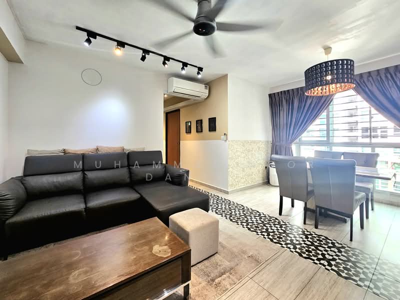 612D Punggol Drive, 612D Punggol Drive, 3 Bedrooms, 1,001 sqft, HDB Flat For Sale, by Muhammad Noor Danial, 500111624 - Living Room - PropertyGuru.com.sg