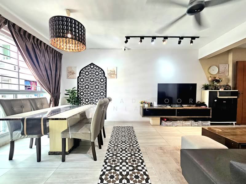 612D Punggol Drive, 612D Punggol Drive, 3 Bedrooms, 1,001 sqft, HDB Flat For Sale, by Muhammad Noor Danial, 500111624 - Living Room - PropertyGuru.com.sg