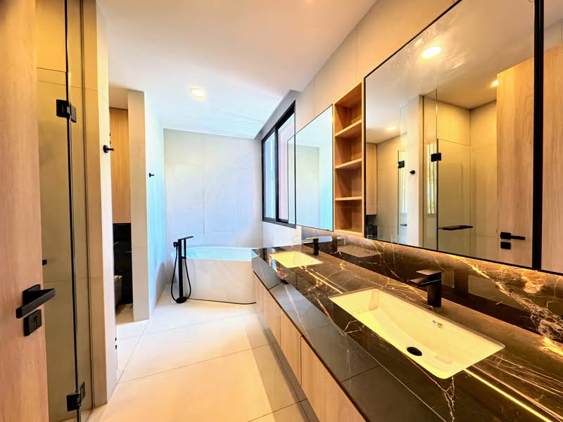 ❤️ D11 PRESTIGIOUS ADDRESS! BRAND NEW CORNER HOME!, Kheam Hock Road / Trevose Crescent / Dunearn Road, 5 Bedrooms, 7,898 sqft, Corner Terrace For Sale, by Li Rong Teh, 500111629 - Bathroom - PropertyGuru.com.sg