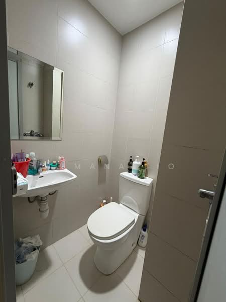 Kovan Regency, , 5 Bedrooms, 3,703 sqft, Cluster House For Sale, by Sumana Lio, 500111652 - Bathroom - PropertyGuru.com.sg