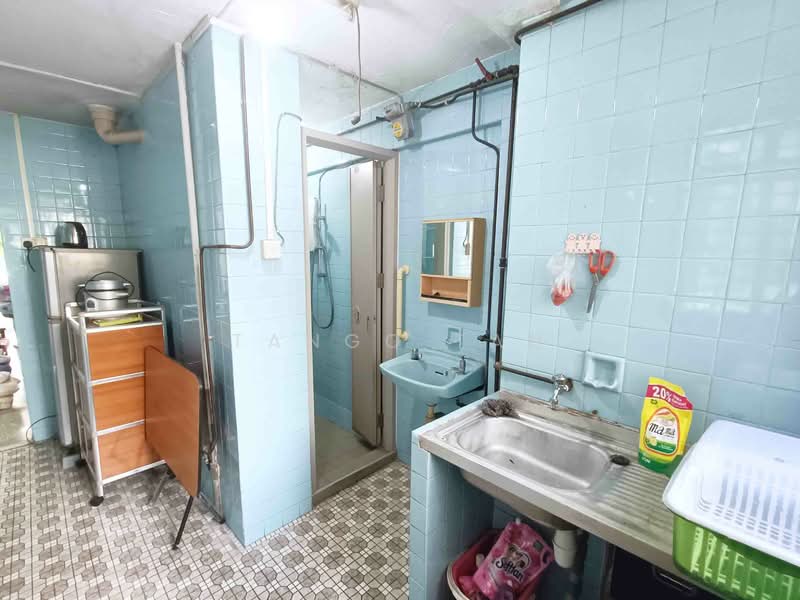 20 Jalan Klinik, 20 Jalan Klinik, 2 Bedrooms, 518 sqft, HDB Flat For Sale, by Tango Tan, 500111657 - Kitchen - PropertyGuru.com.sg