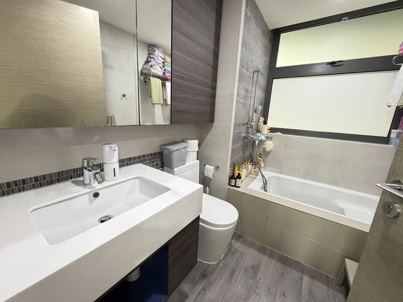 The Terrace, 88 Edgedale Plains, 3 Bedrooms, 1,001 sqft, Executive Condominium For Sale, by Christine Wee, 500111660 - Bathroom - PropertyGuru.com.sg