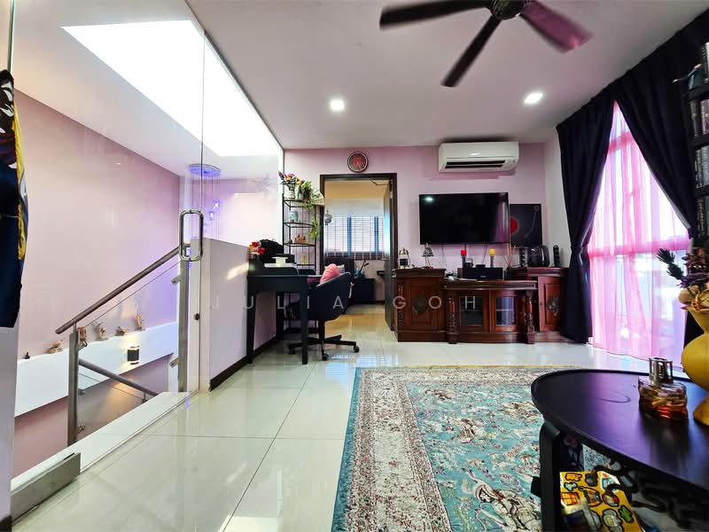 Luxurious Freehold Corner Terrace @ Upper Thomson | Newly Renovated | 1km CHIJ St Nicholas, Upper Thomson / Nemesu Ave, 4 Bedrooms, 3,100 sqft, Corner Terrace For Sale, by Julia Goh, 500111663 - Living Room - PropertyGuru.com.sg