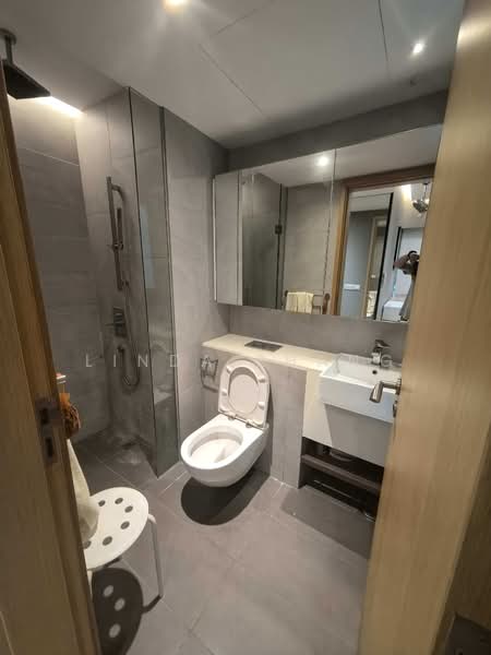 Eight Riversuites, 2 Whampoa East, 2 Bedrooms, 807 sqft, Condominium For Sale, by Linda Zhang, 500111664 - PropertyGuru.com.sg