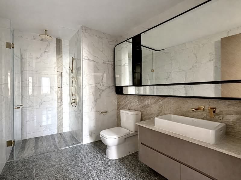 Perfect Ten, 323 Bukit Timah Road, 2 Bedrooms, 786 sqft, Condominium For Sale, by Kevin Ong, 500111668 - Common Bathroom - PropertyGuru.com.sg