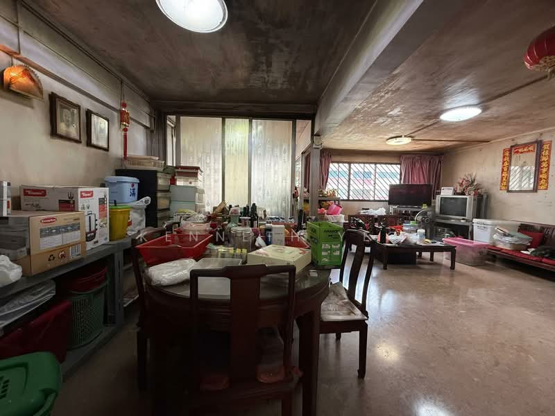 177 Bishan Street 13, 177 Bishan Street 13, 3 Bedrooms, 1,302 sqft, HDB Flat For Sale, by Kenneth Yeo, 500111684 - Living Room - PropertyGuru.com.sg