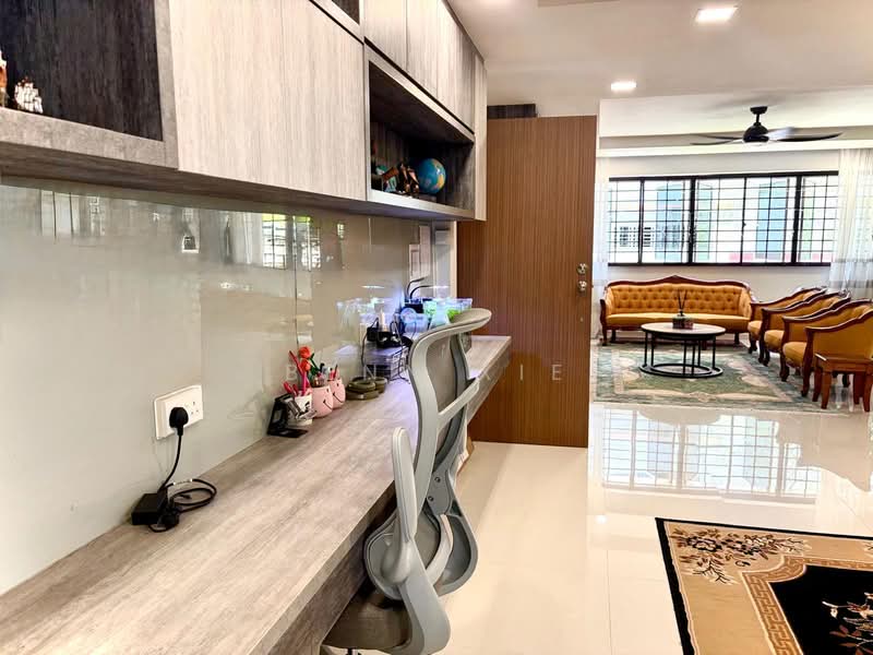 359 Tampines Street 34, 359 Tampines Street 34, 3 Bedrooms, 1,302 sqft, HDB Flat For Sale, by Benn Xie, 500111693 - Living Room - PropertyGuru.com.sg