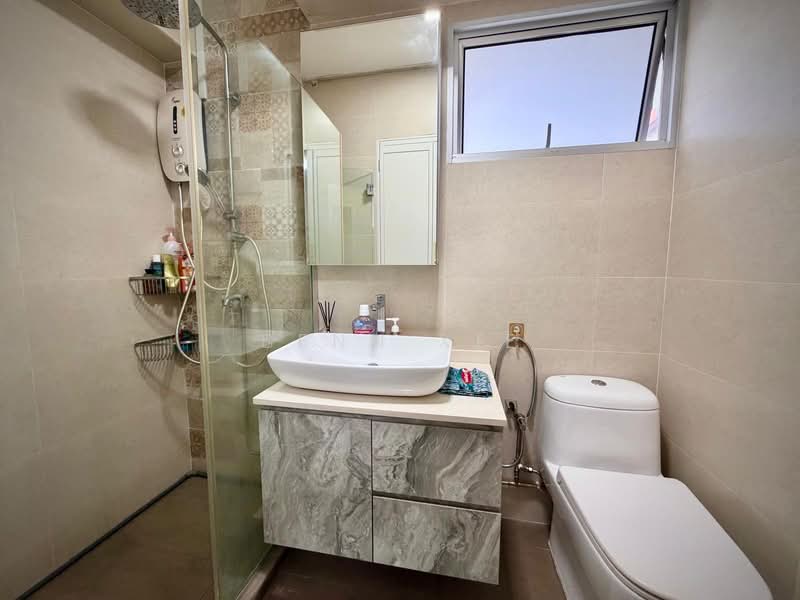 359 Tampines Street 34, 359 Tampines Street 34, 3 Bedrooms, 1,302 sqft, HDB Flat For Sale, by Benn Xie, 500111693 - Bathroom - PropertyGuru.com.sg