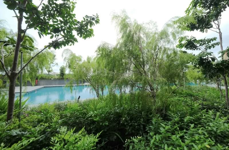 Lentor Modern, 5 Lentor Central, 4 Bedrooms, 1,528 sqft, Condominium For Sale, by Pamela Tan, 500111704 - Pool - PropertyGuru.com.sg