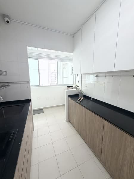 95B Henderson Road, 95B Henderson Road, 2 Bedrooms, 732 sqft, HDB Flat For Sale, by Louise Lim, 500111707 - Kitchen - PropertyGuru.com.sg