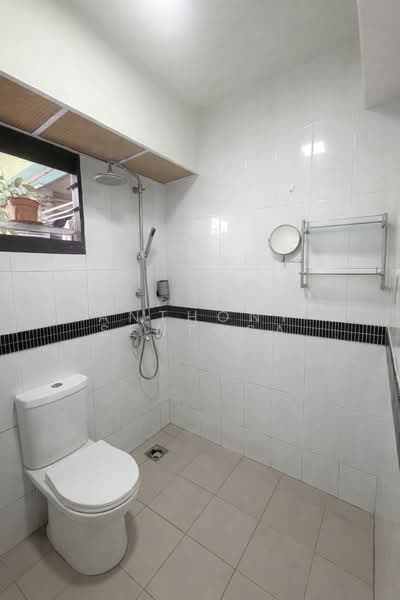 120A EDGEDALE PLAINS, , 3 Bedrooms, 1,001 sqft, HDB Flat For Sale, by Anthony Sentosa, 500111722 - Bathroom - PropertyGuru.com.sg