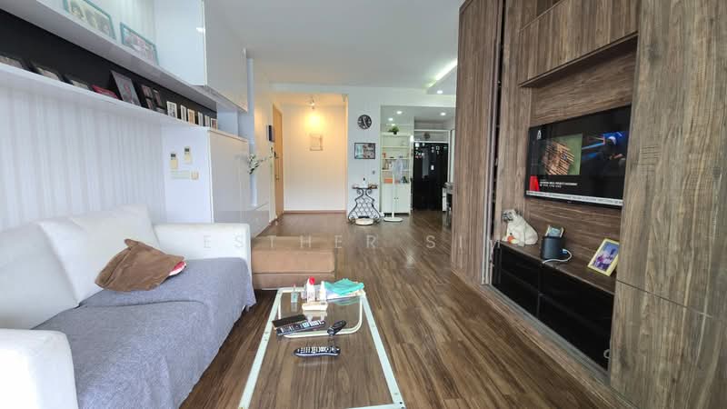 Caspian, 54 Lakeside Drive, 3 Bedrooms, 1,238 sqft, Condominium For Sale, by Esther Sim, 500111733 - Living Room - PropertyGuru.com.sg