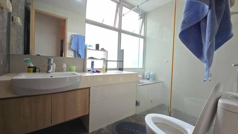 Caspian, 54 Lakeside Drive, 3 Bedrooms, 1,238 sqft, Condominium For Sale, by Esther Sim, 500111733 - Bathroom - PropertyGuru.com.sg