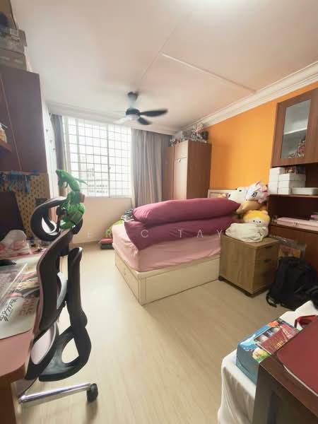 918 Hougang Avenue 9, 918 Hougang Avenue 9, 3 Bedrooms, 1,292 sqft, HDB Flat For Sale, by Eric Tay, 500111737 - Bedroom - PropertyGuru.com.sg