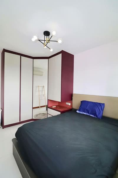 549A Segar Road, 549A Segar Road, 3 Bedrooms, 990 sqft, HDB Flat For Sale, by Zai ., 500111742 - Master Bedroom - PropertyGuru.com.sg